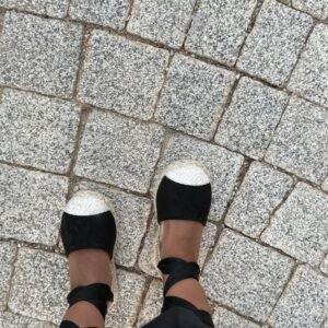 Black tie sandals